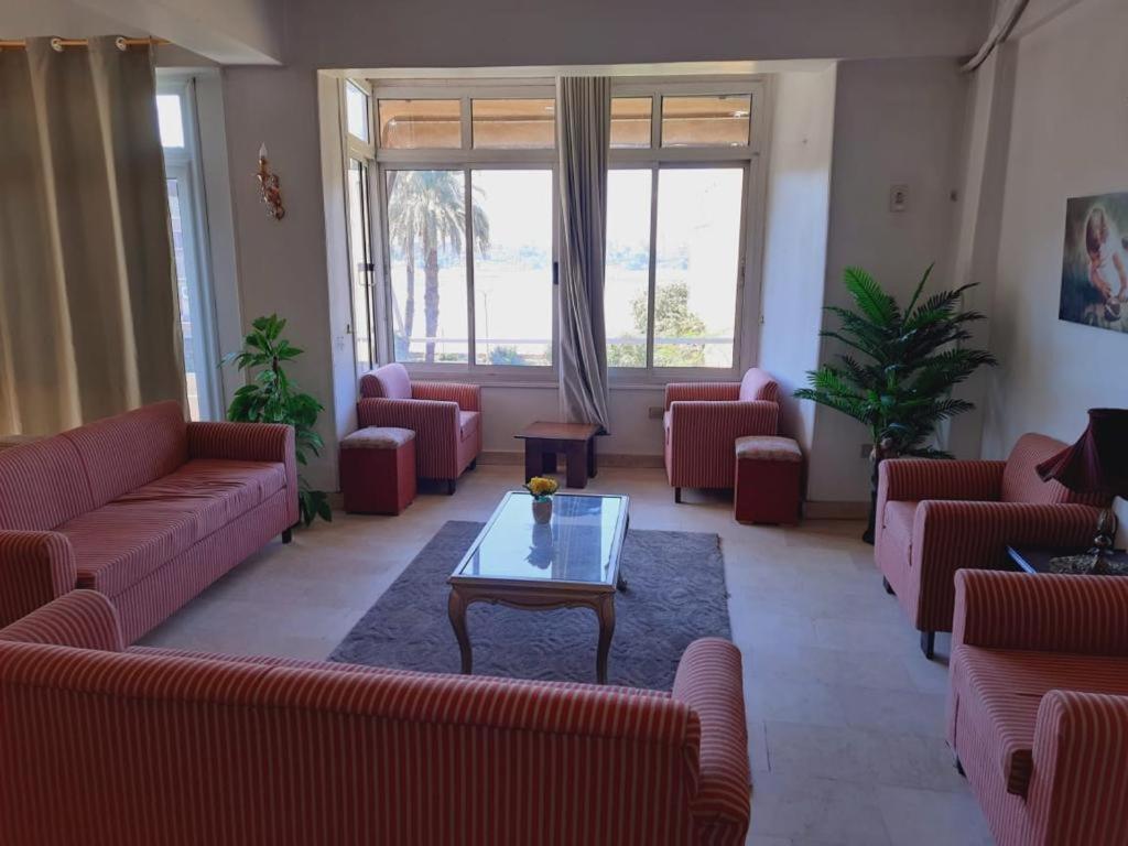 East Luxor Apartments With Nile Views Jazirat al Awwamiyah Luaran gambar