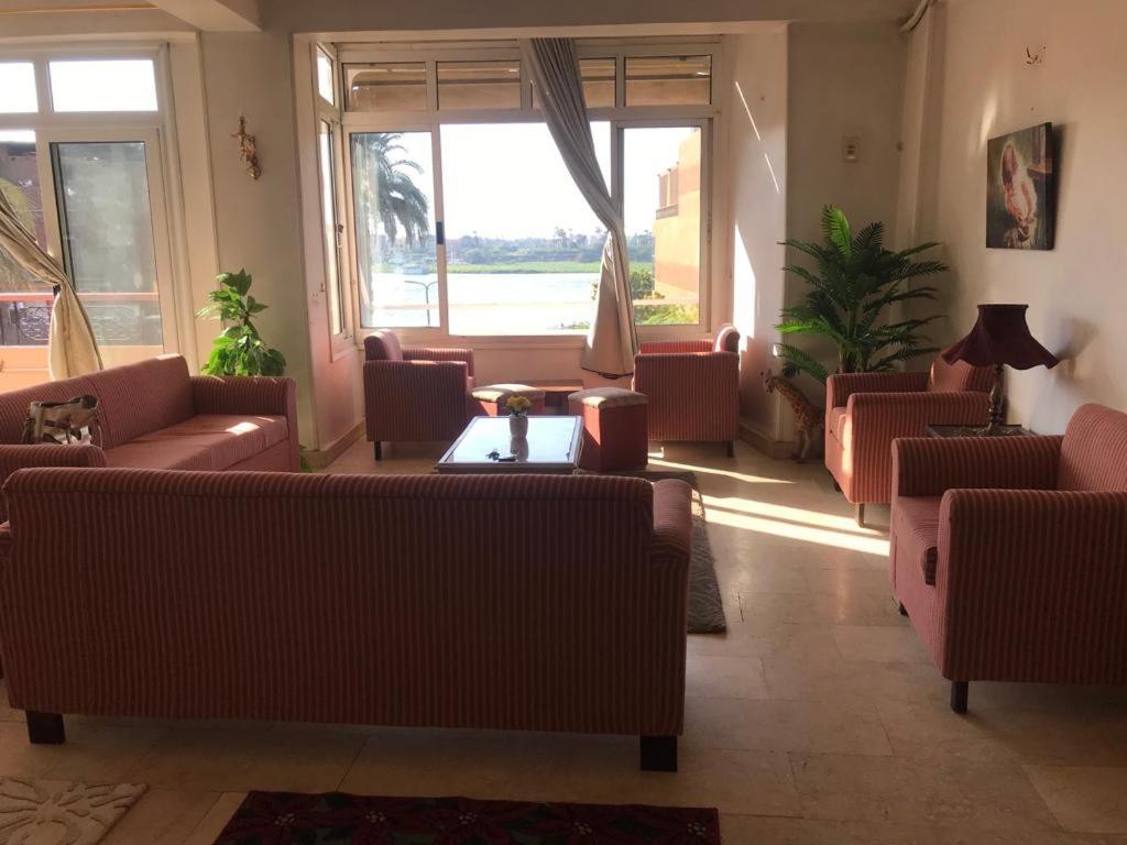 East Luxor Apartments With Nile Views Jazirat al Awwamiyah Luaran gambar