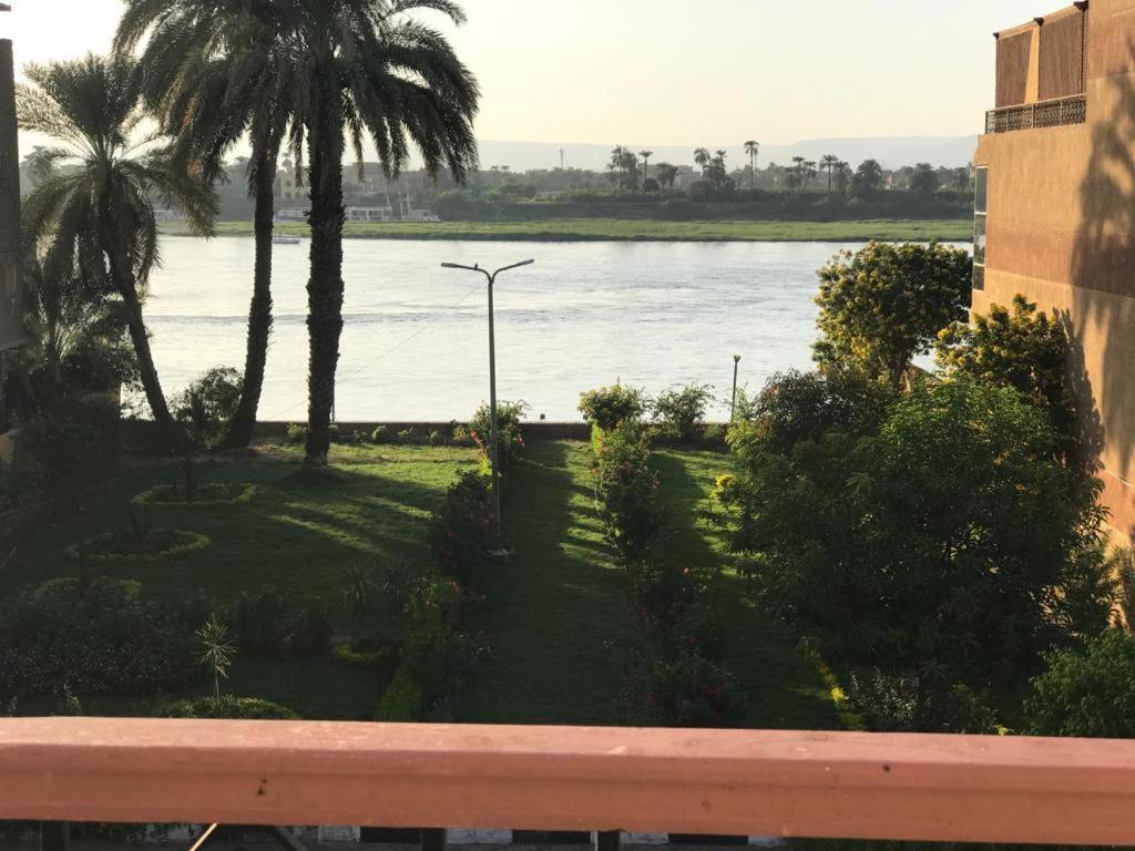 East Luxor Apartments With Nile Views Jazirat al Awwamiyah Luaran gambar